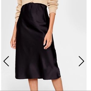 Satin high waisted skirt